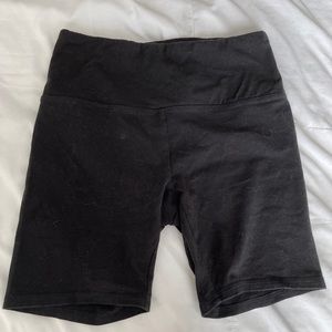 2 High rise biker shorts